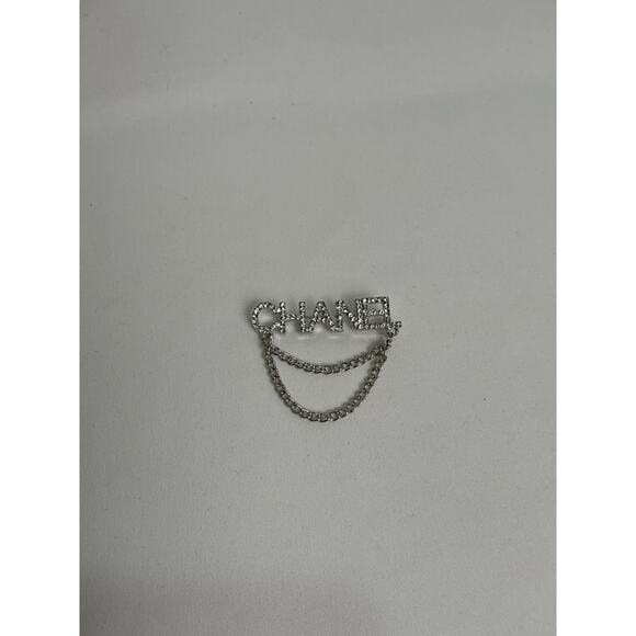 CC Fashion Pin Brooch Silver Rhinestones - Picture 1 of 6